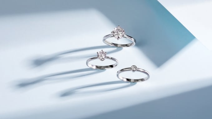 white gold solitaire rings