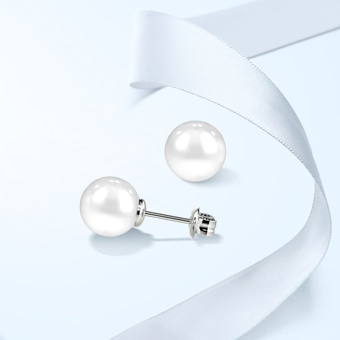 classic pearl stud earrings