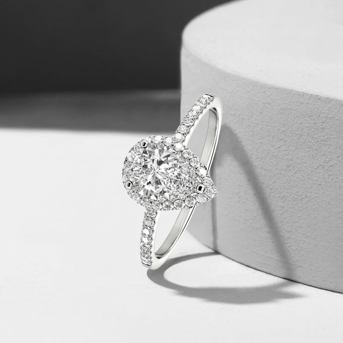 pear halo ring