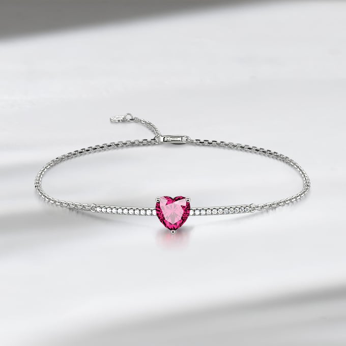 heart-cut bracelet