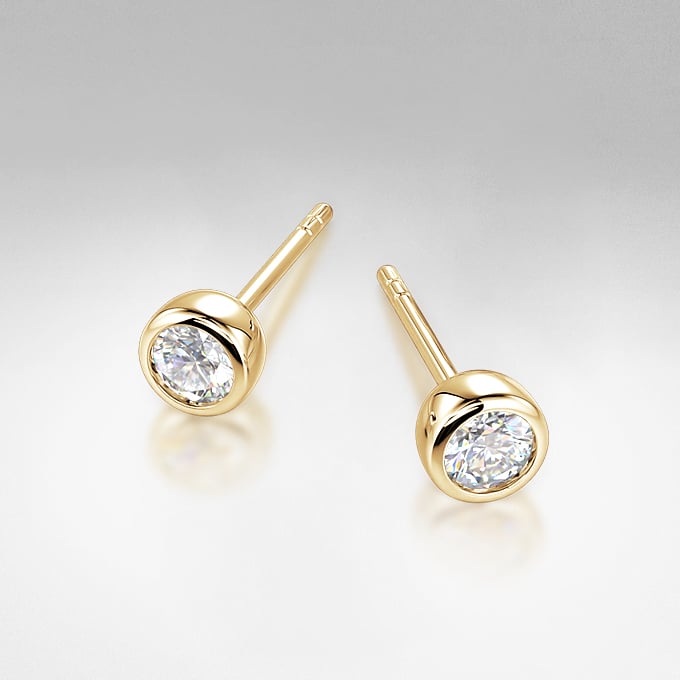 classic solitaire stud earrings