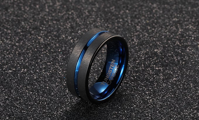 tungsten carbide wedding band