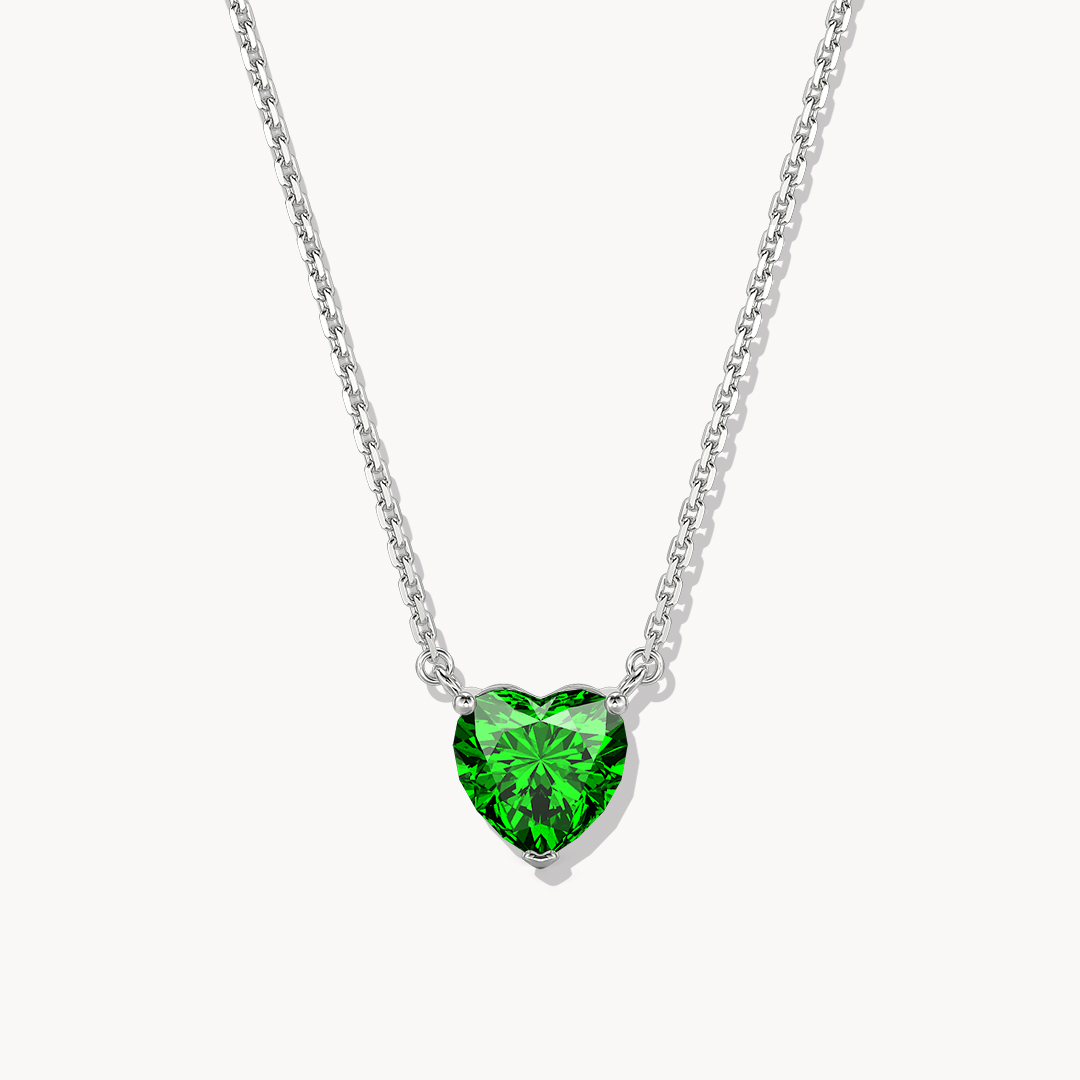 birthstone jewelry—emerald heart necklace