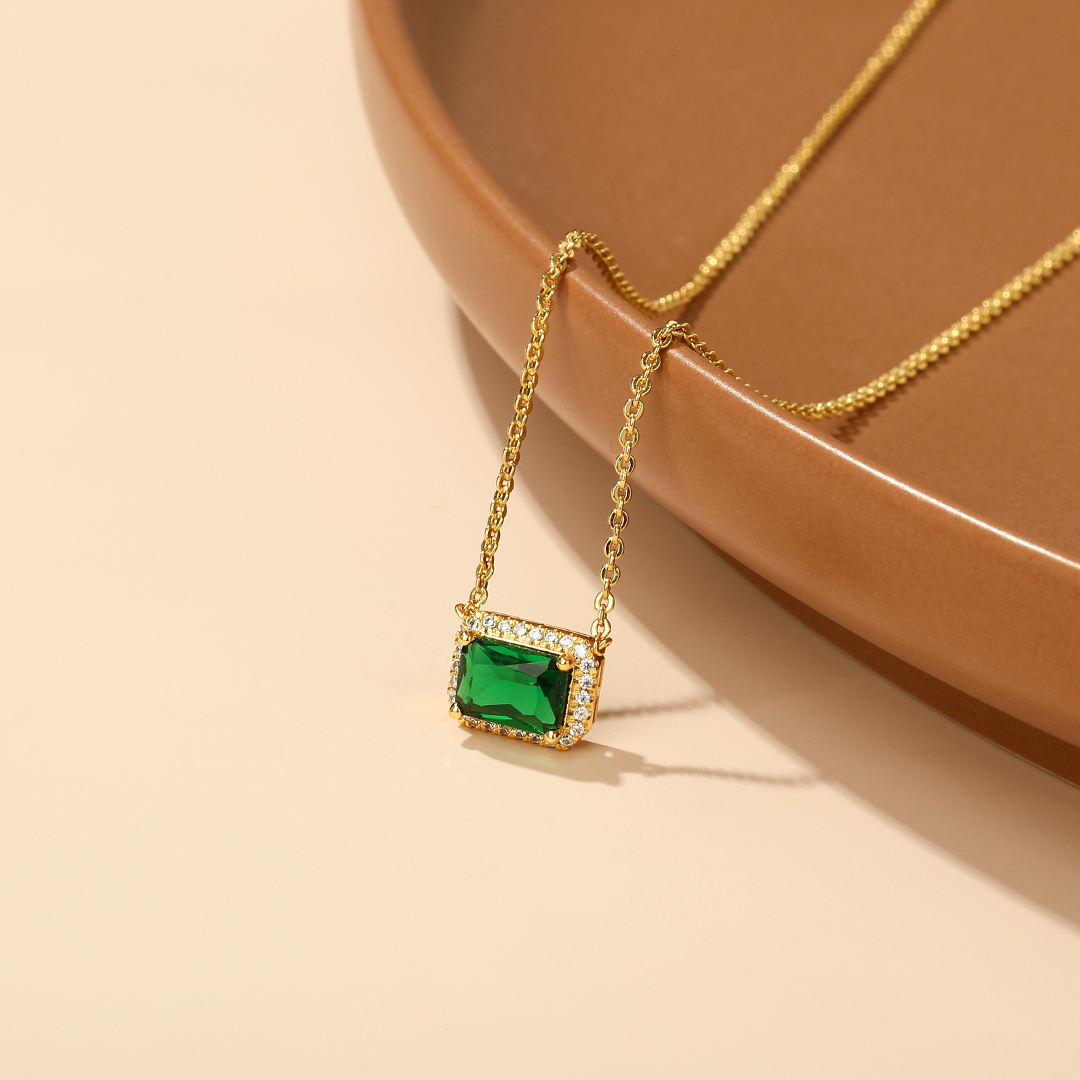 emerald birthstone jewelry