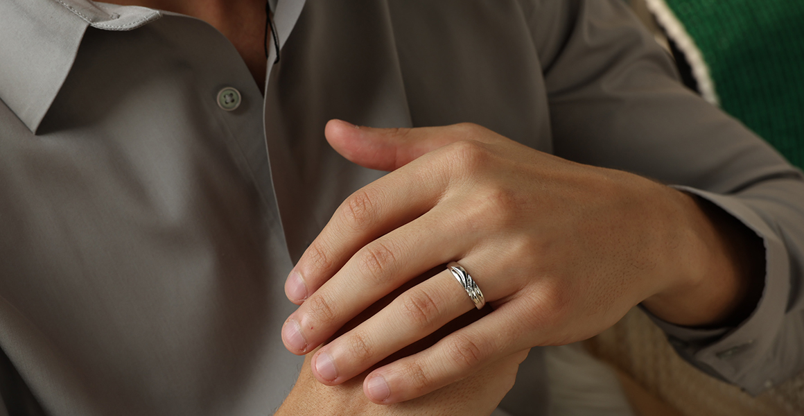 men's wedding band