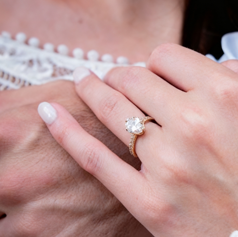the best engagement rings for summer weddings