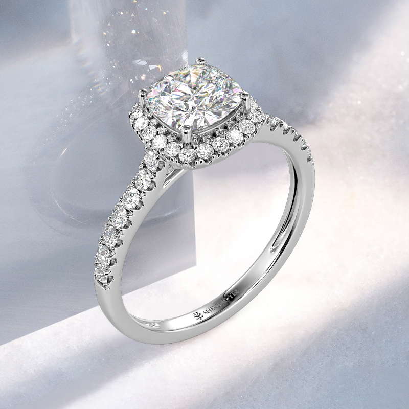 SHE.SAID.YES Top 5 Halo engagement rings