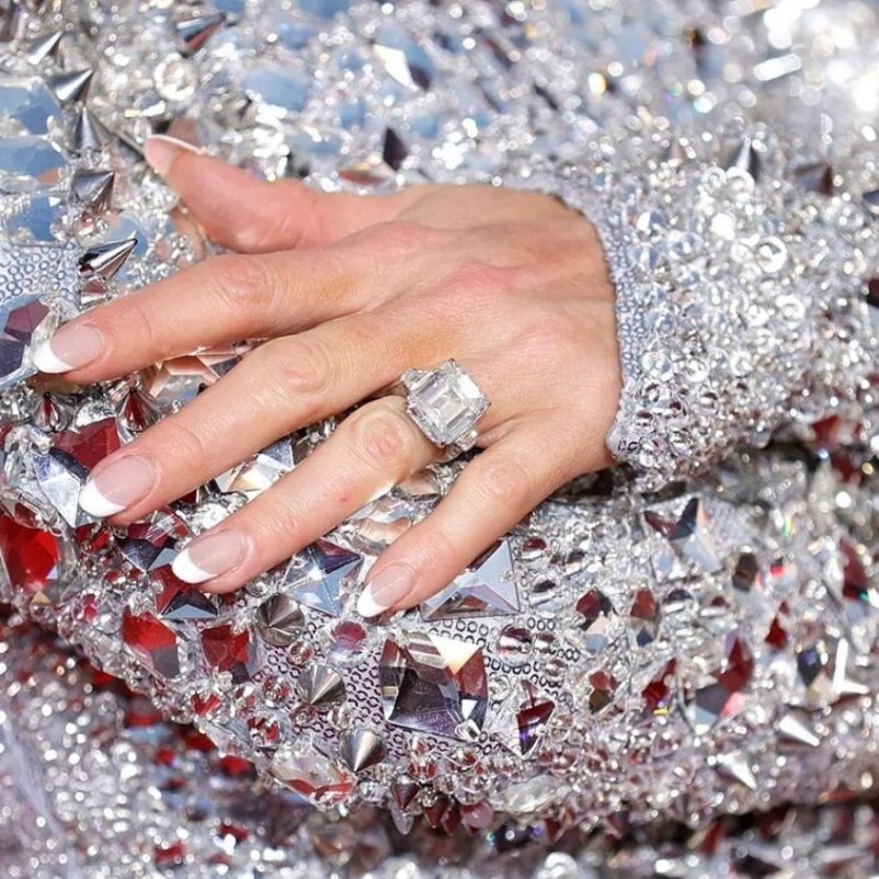 Paris Hilton’s emerald Engagement Ring