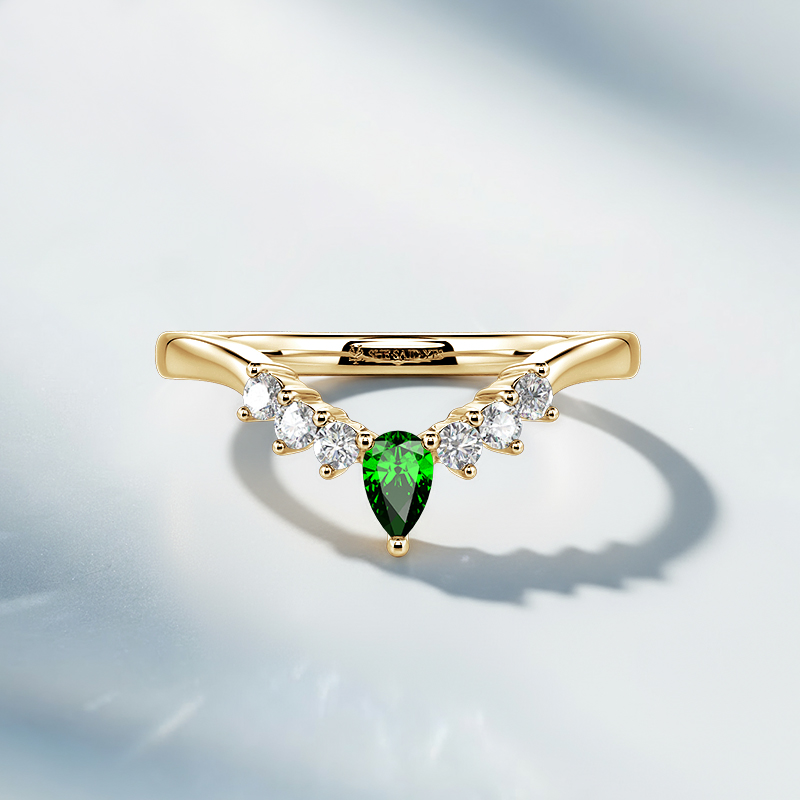 curved wedding band