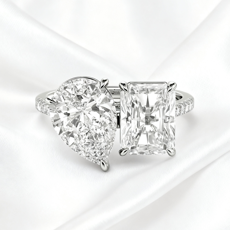 Pair&Share Pear Cut Toi Et Moi Engagement Ring