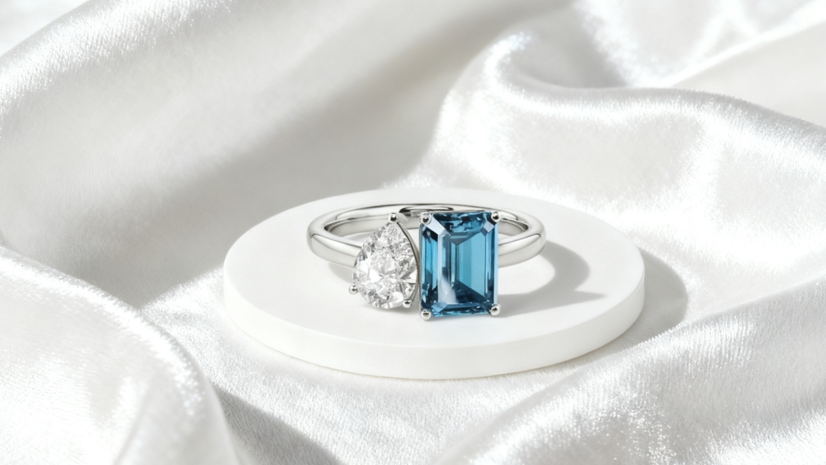 What Is A Toi Et Moi Engagement Ring