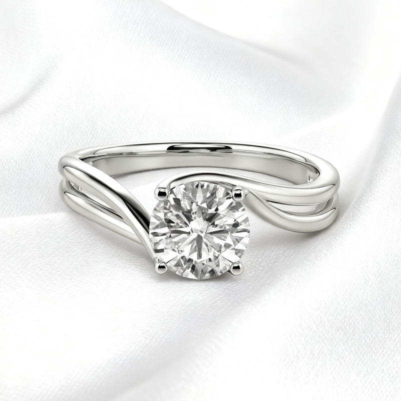 Round Cut Solitaire Engagement Ring
