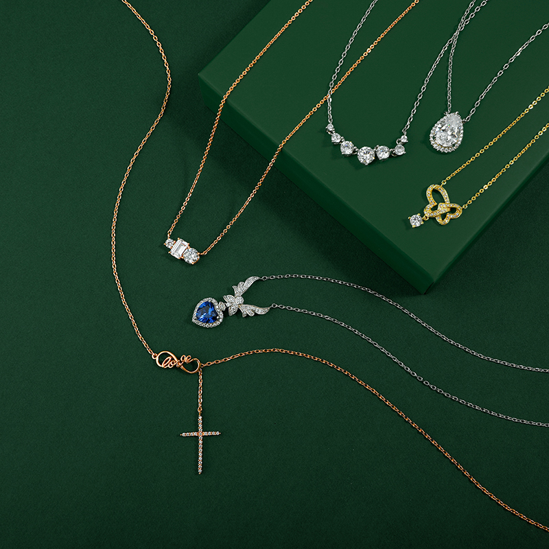 The ultimate guide to Christmas jewelry gift for her