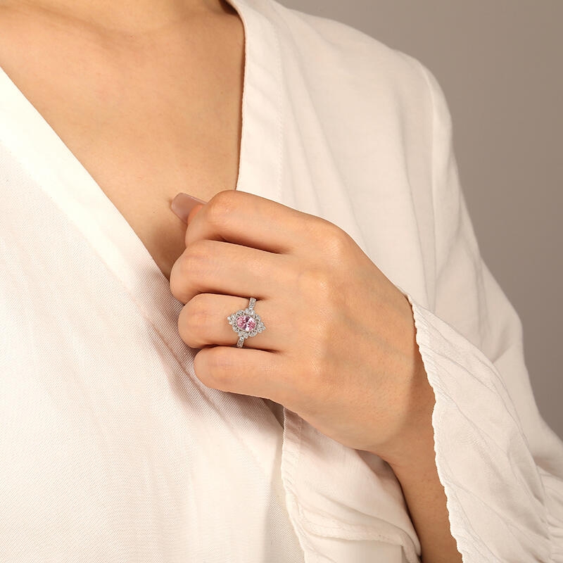 Oval Cut Halo with with a white gold band