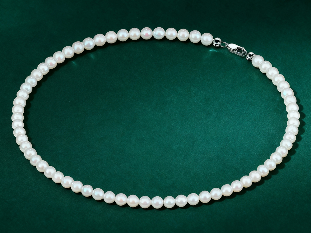 classic pearl strand necklace