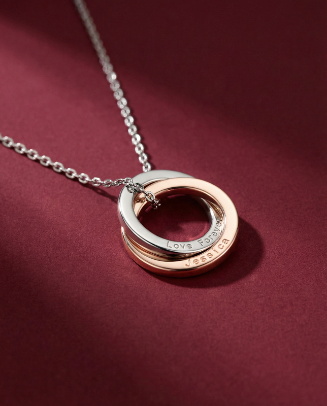 holiday jewelry gift: personalized necklace