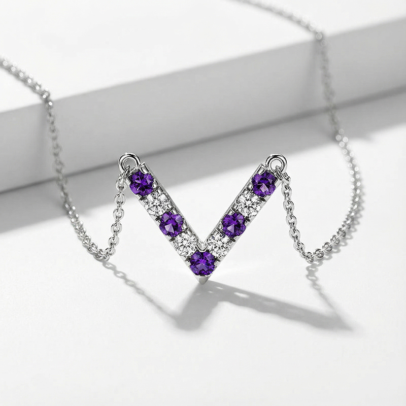 V-shaped bar necklace