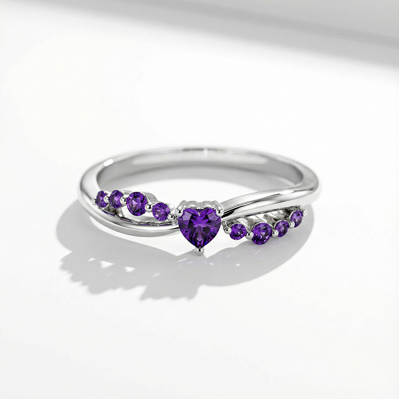 ring with amethyst gemstones