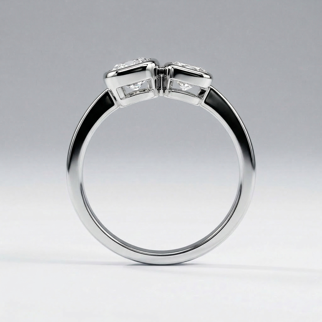 bezel-set toi et moi ring