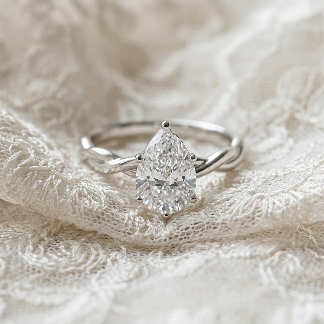 classic twisted ring