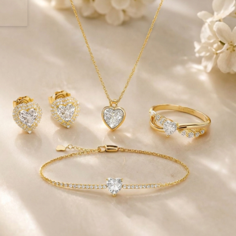 Heart-shaped jewelry collection in yellow gold