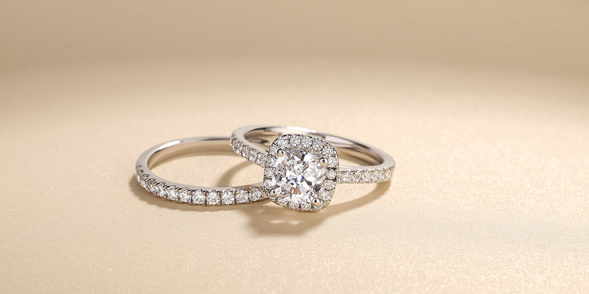 engagement ring vs wedding ring