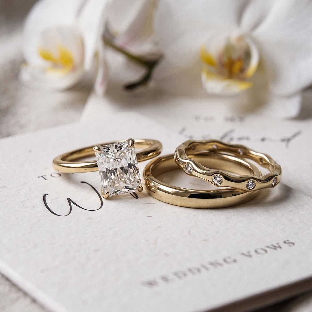 Wedding ring and engagement ring